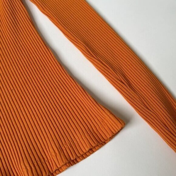 Wilfred Free Aritzia Ribbed Burnt Orange V-Neck Bodycon Top Women's Size XS - Picture 8 of 8